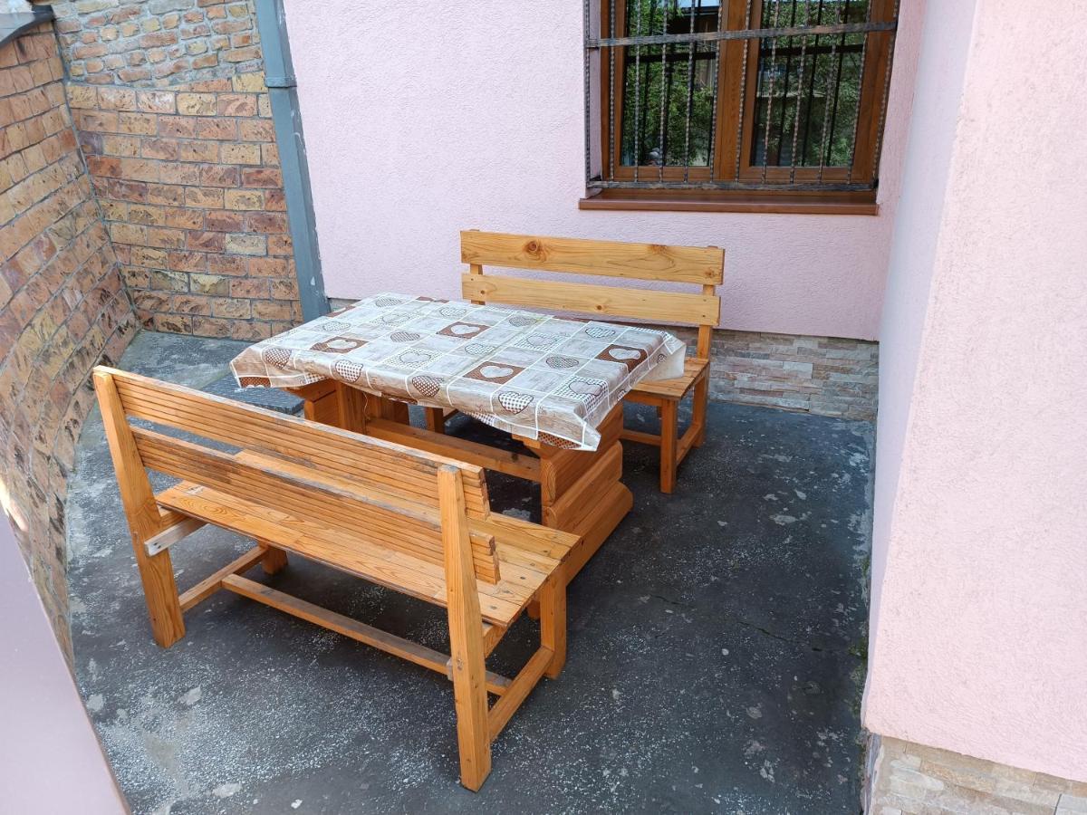 Princips Apartment Szarajevó Szoba fotó